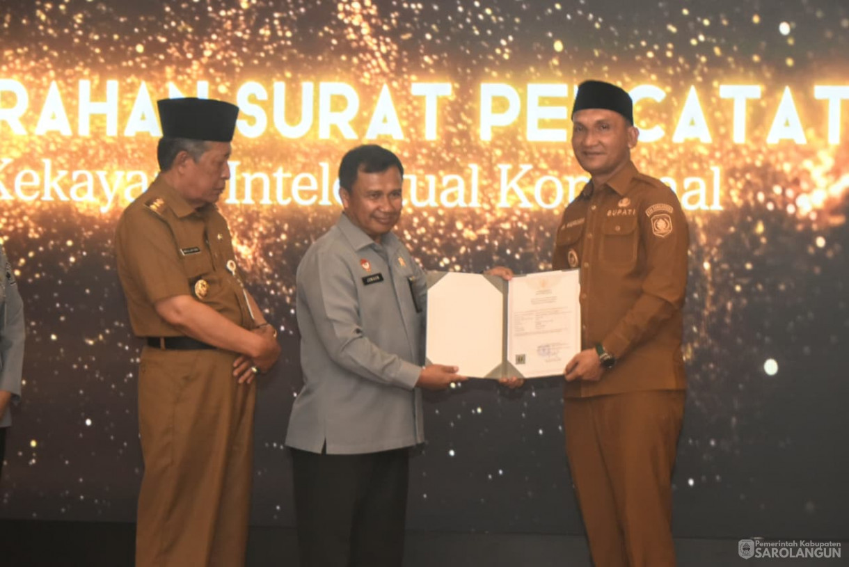 19 Agustus 2025 Penyerahan Secara Resmi Sertifikat Pencatatan Kekayaan Intelektual Komunal di Kantor Kemenkumham Kanwil Jambi