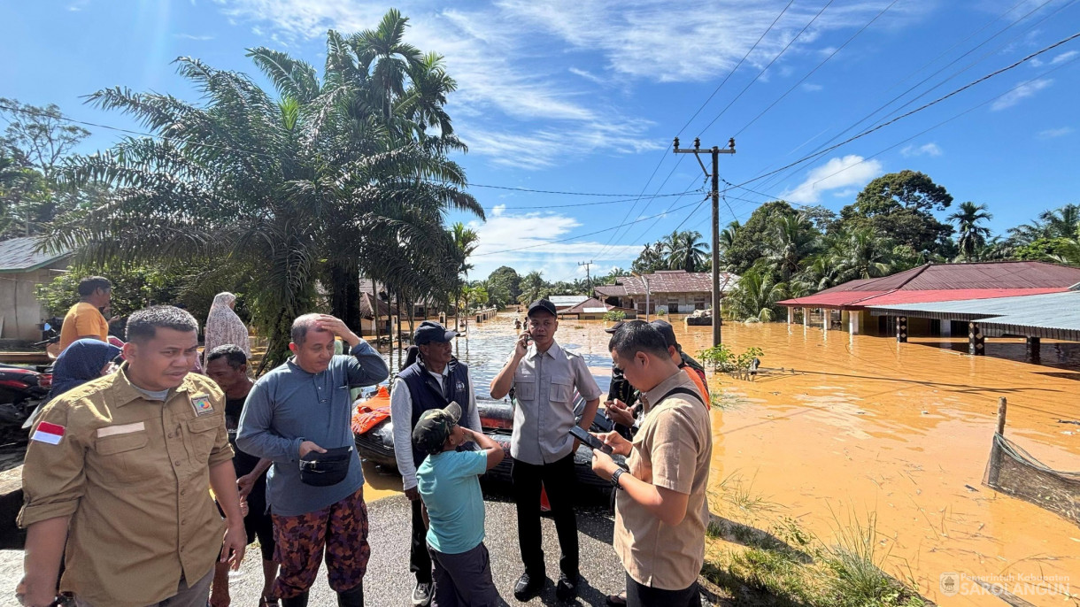 26 April 2026 Wakil Bupati Sarolangun meninjau ke sejumlah titik di kecamatan yang terdampak banjir akibat kenaikan debit air sungai, diantaranya Teluk kecimbung, Pulau Buayo, Desa baru panti dan Bernai dalam