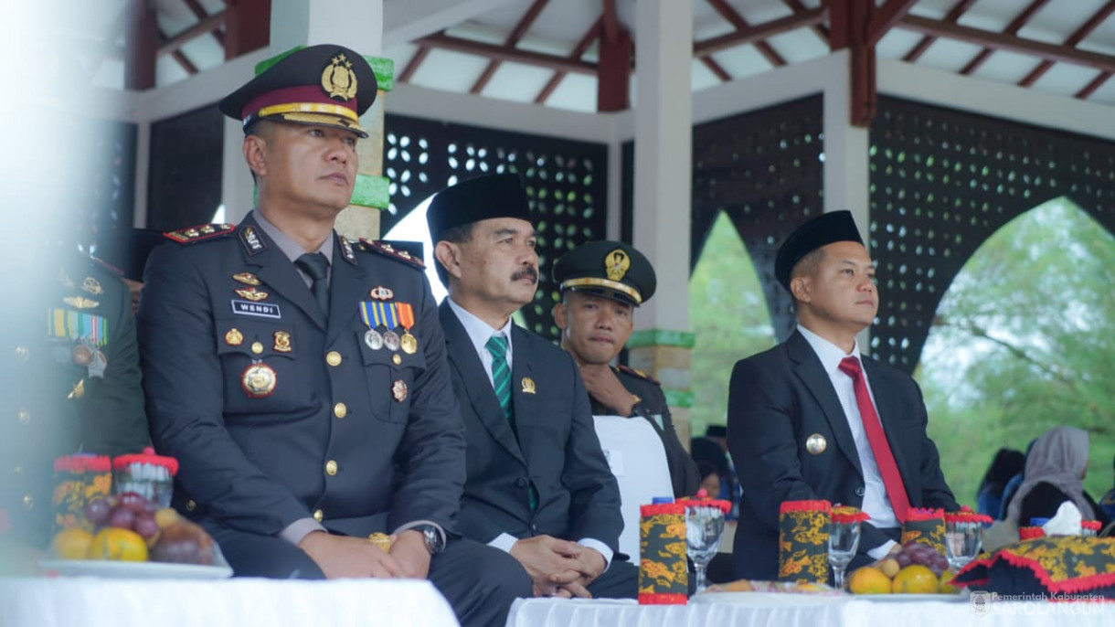Upacara Peringatan Hari Sumpah Pemuda di Lapangan Gunung Kembang Sarolangun