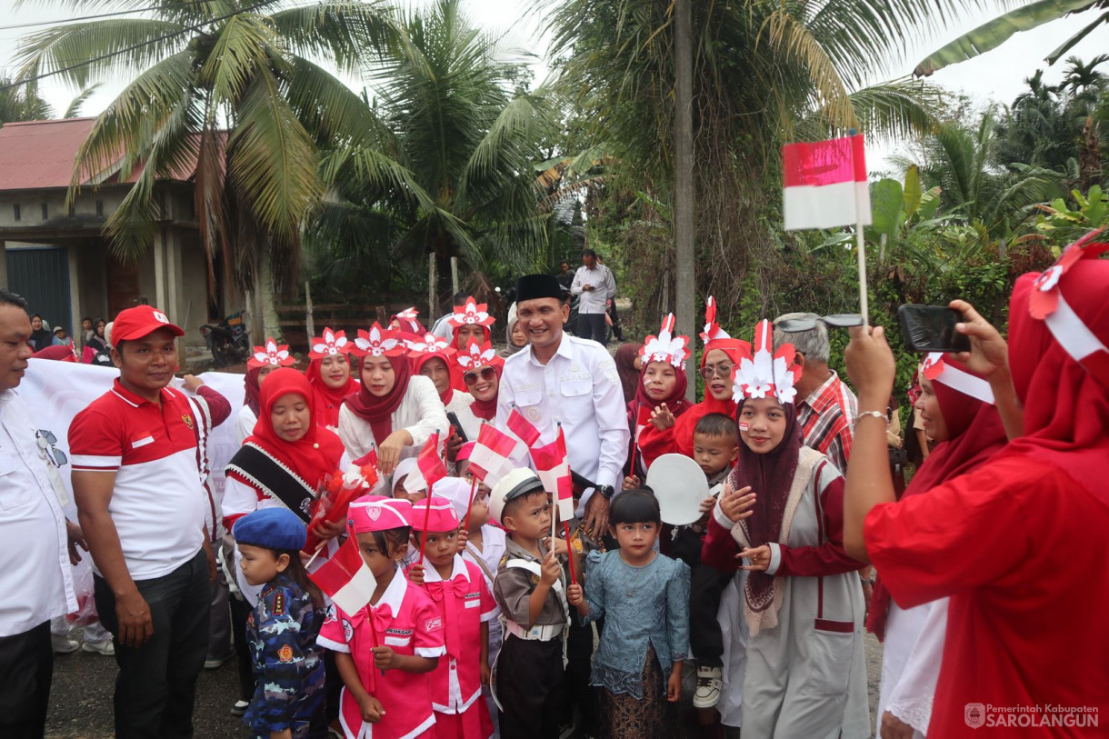 13 Agustus 2025 - Pawai Pembangunan Anak TK dan Paud di Desa Sungai Baung