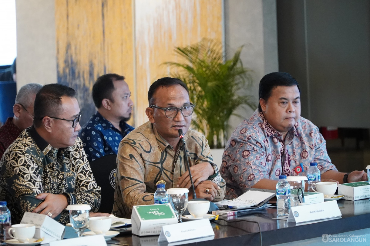16 Juli 2025 - Bupati H Hurmin Ikut Audiensi Bersama Menteri AHY