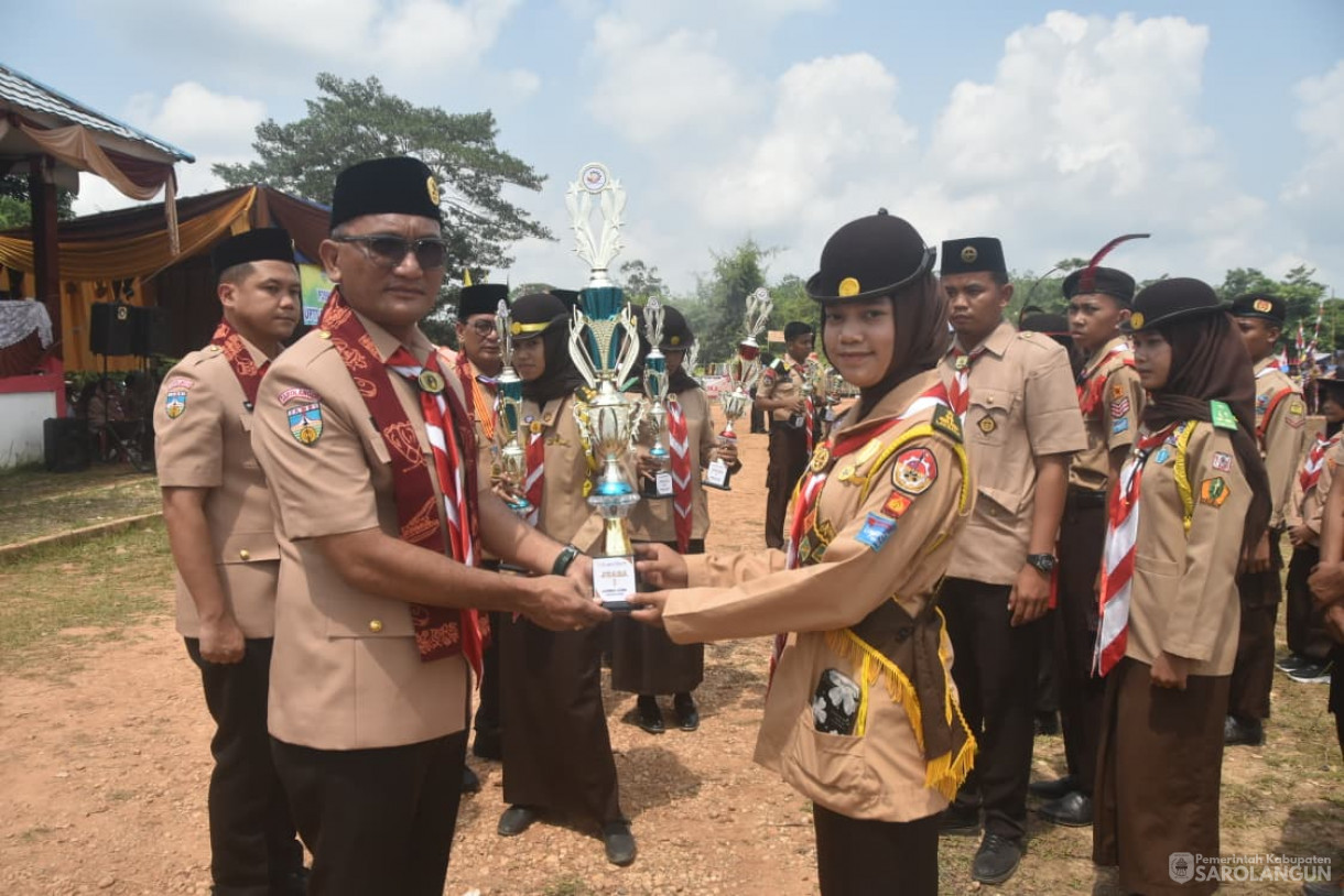 25 September 2025&nbsp; Apel Besar Hari Pramuka Ke 64 Tahun 2025 Tingkat Kwartir Cabang Sarolangun di Lapangan Belakang Kantor Camat Mandiangin