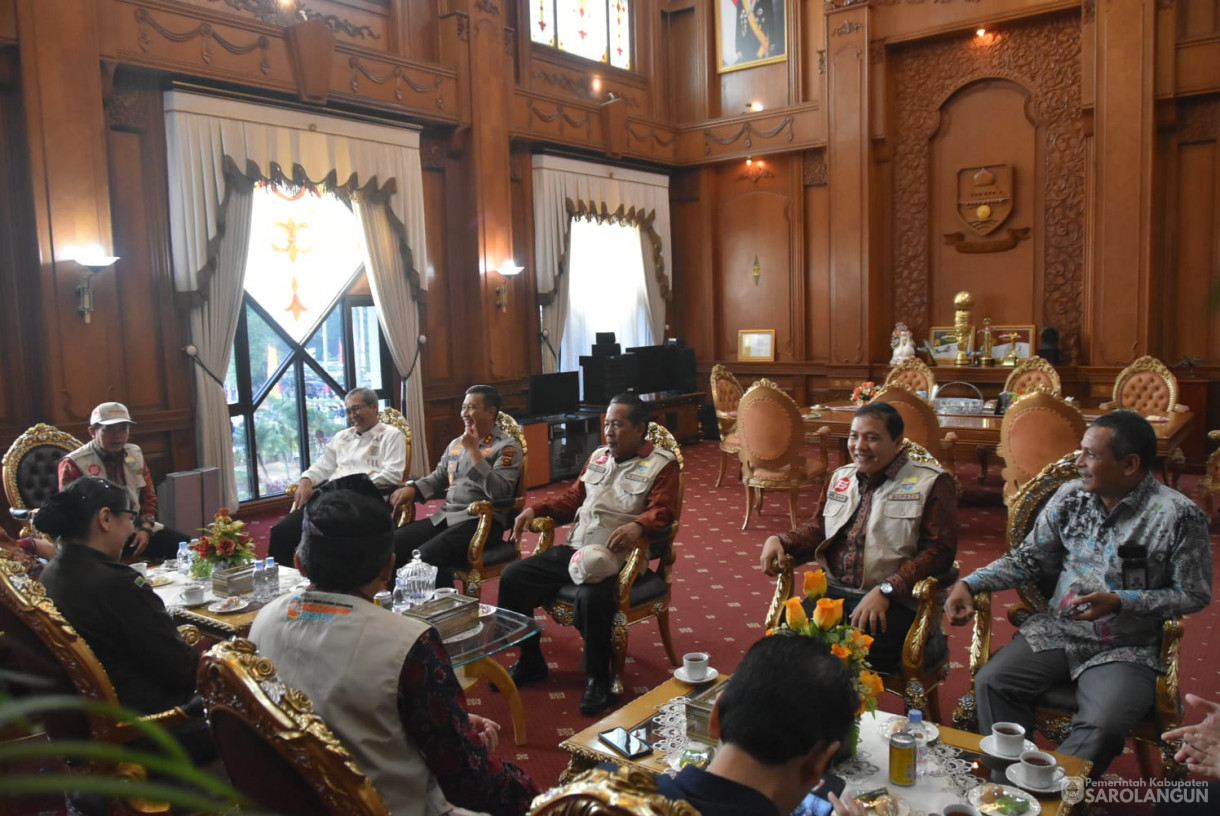 14 September 2023 - Penjabat Bupati Sarolangun Menghadiri Pembukaan Roadshow Bus KPK di Lapangan Kantor Gubernur Jambi