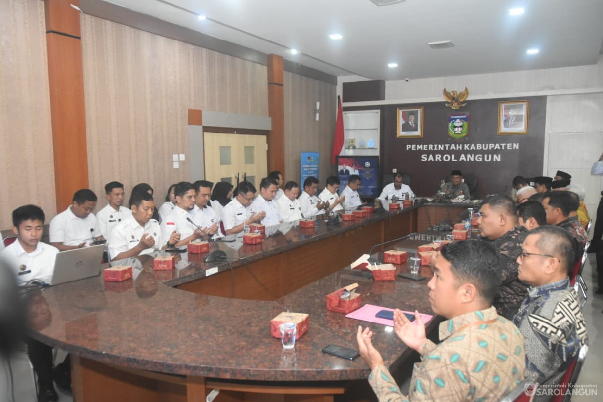 Penandatanganan Kerjasama Antara Pemerintah Kabupaten Sarolangun dengan Kantor Wilayah Direktorat Jenderal Imigrasi Jambi