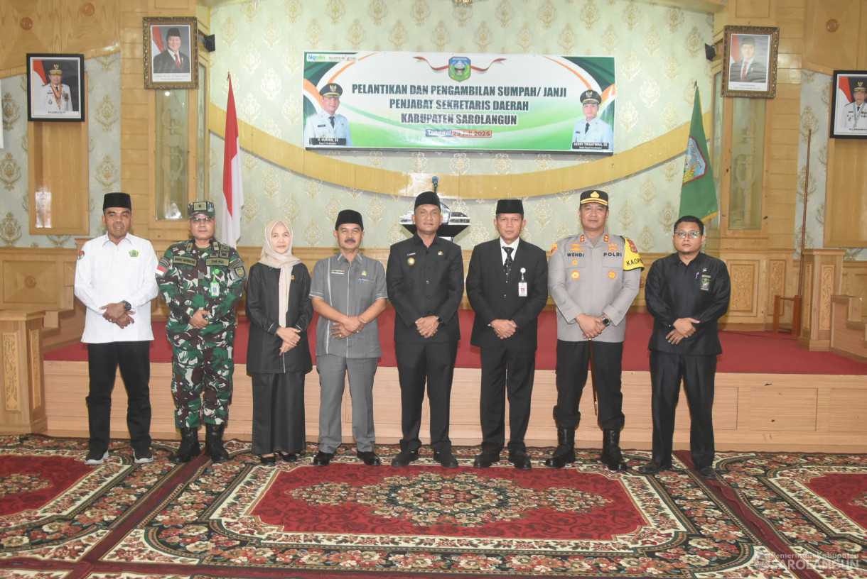 29 Juli 2025 - Pelantikan Pj Sekretaris Daerah Sarolangun di Aula Bappeda Sarolangun